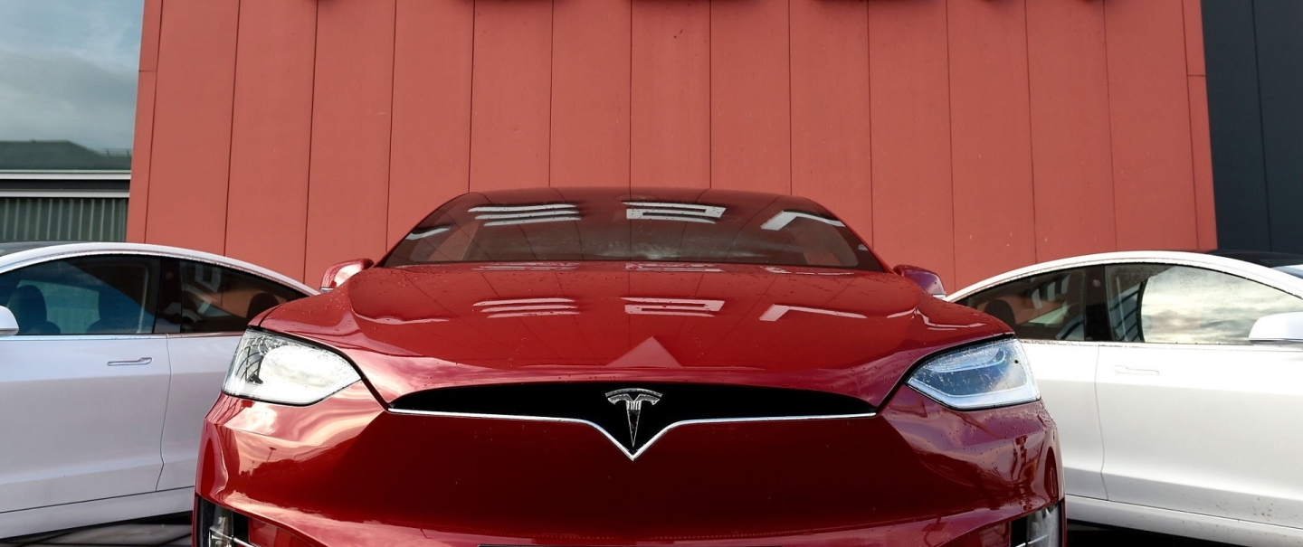 Доступный электромобиль Tesla Model Q за 25000 долларов показали на рендере