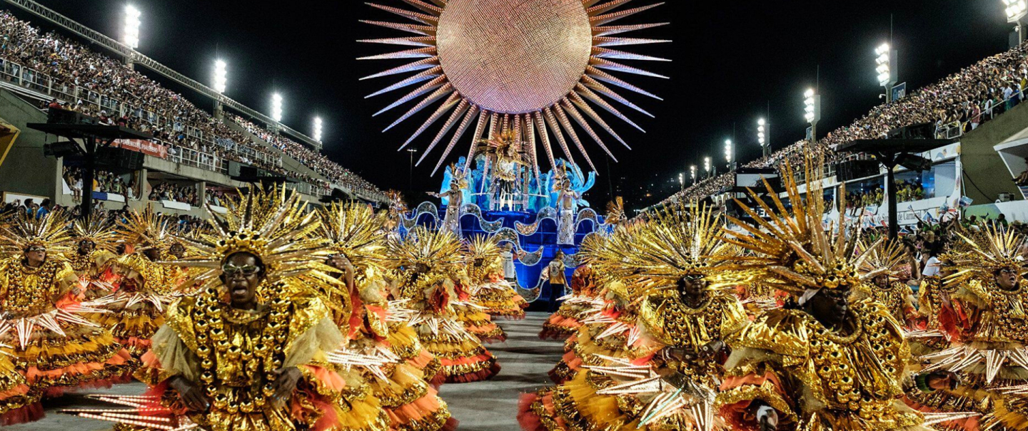 Карнавал в Рио-де-Жанейро - самая масштабная вечеринка планеты