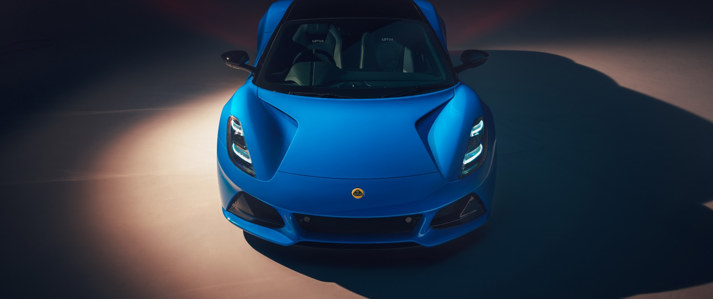 Новый спорткар Lotus Emira 2022 года