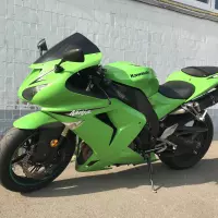 租 Kawasaki Ninja ZX-10R 2007 从 US$ 95/日 在 莫斯科 俄罗斯 | 5006185 GetRentacar.com