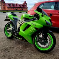 租Kawasaki ZX-6R Ninja 2008 从US$ 80/日在明思克白俄罗斯 