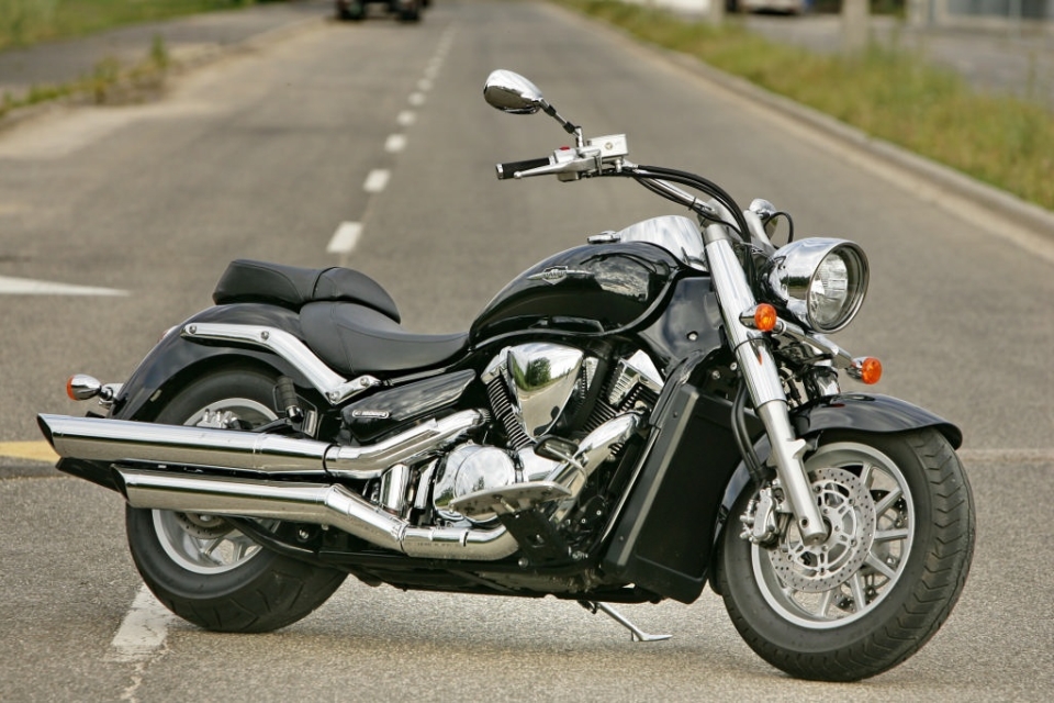 Suzuki Intruder 800