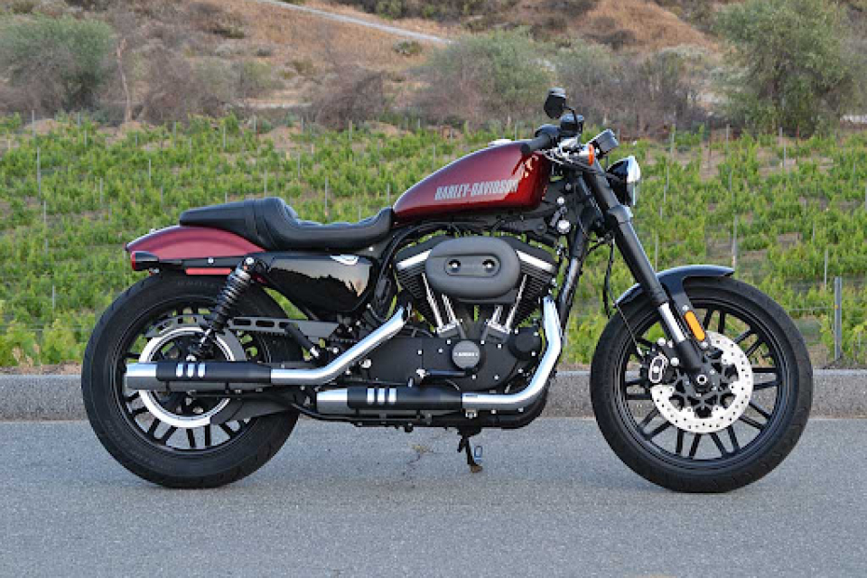 Harley-Davidson 883 Roadster