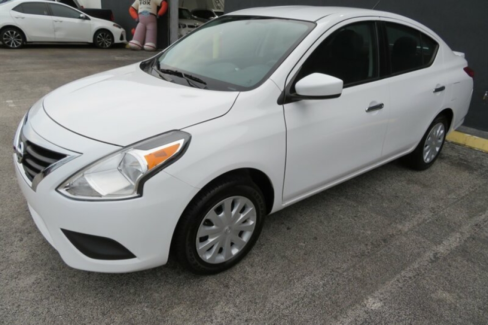 Nissan Versa