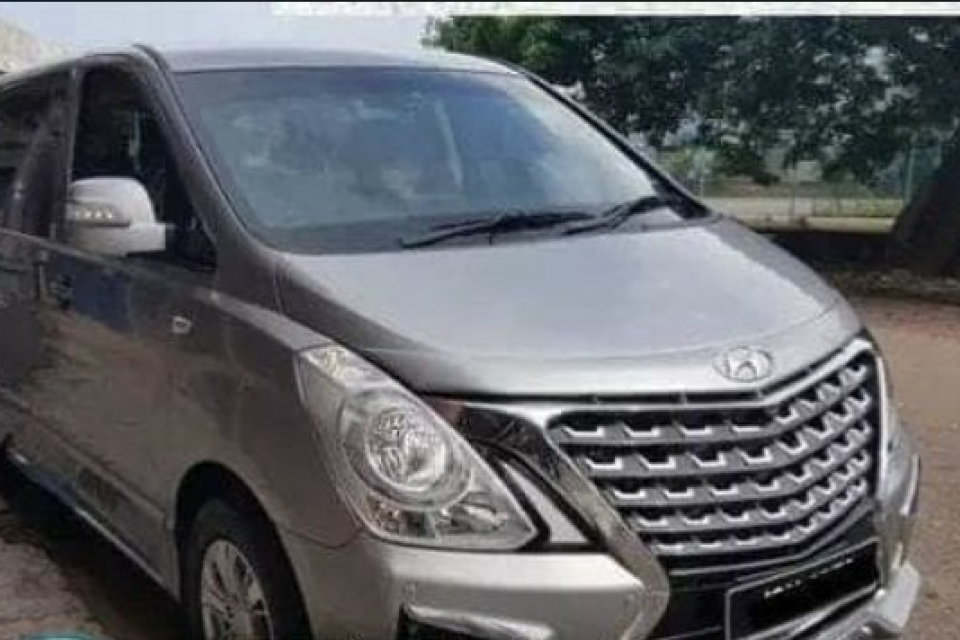 Hyundai Starex